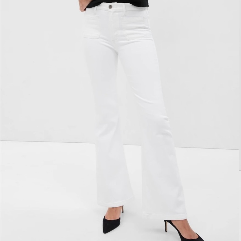 NWT Gap white jeans